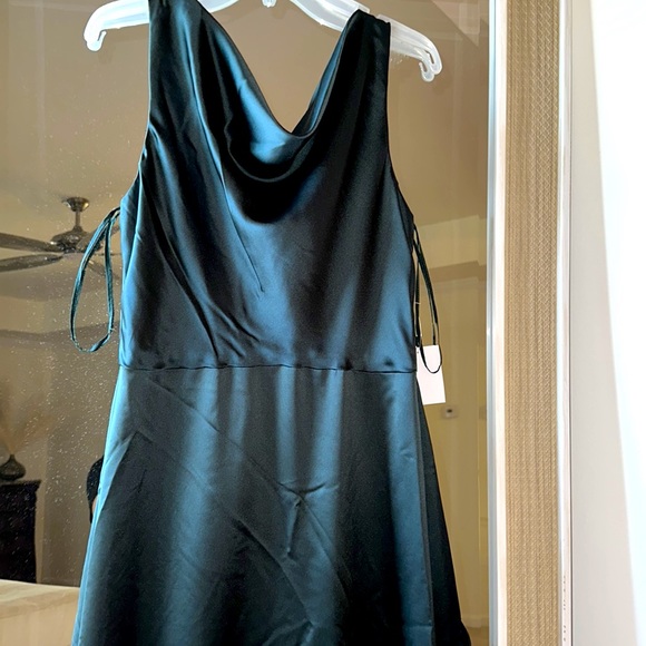 AMSALE Hunter green bridesmaid satin dress - Picture 2 of 7